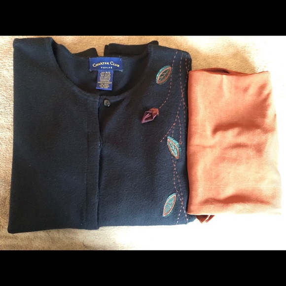 Charter Club Black embossed sweater (Small P) - Picture 7 of 7